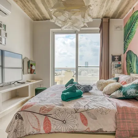 Luxury In Apartment *